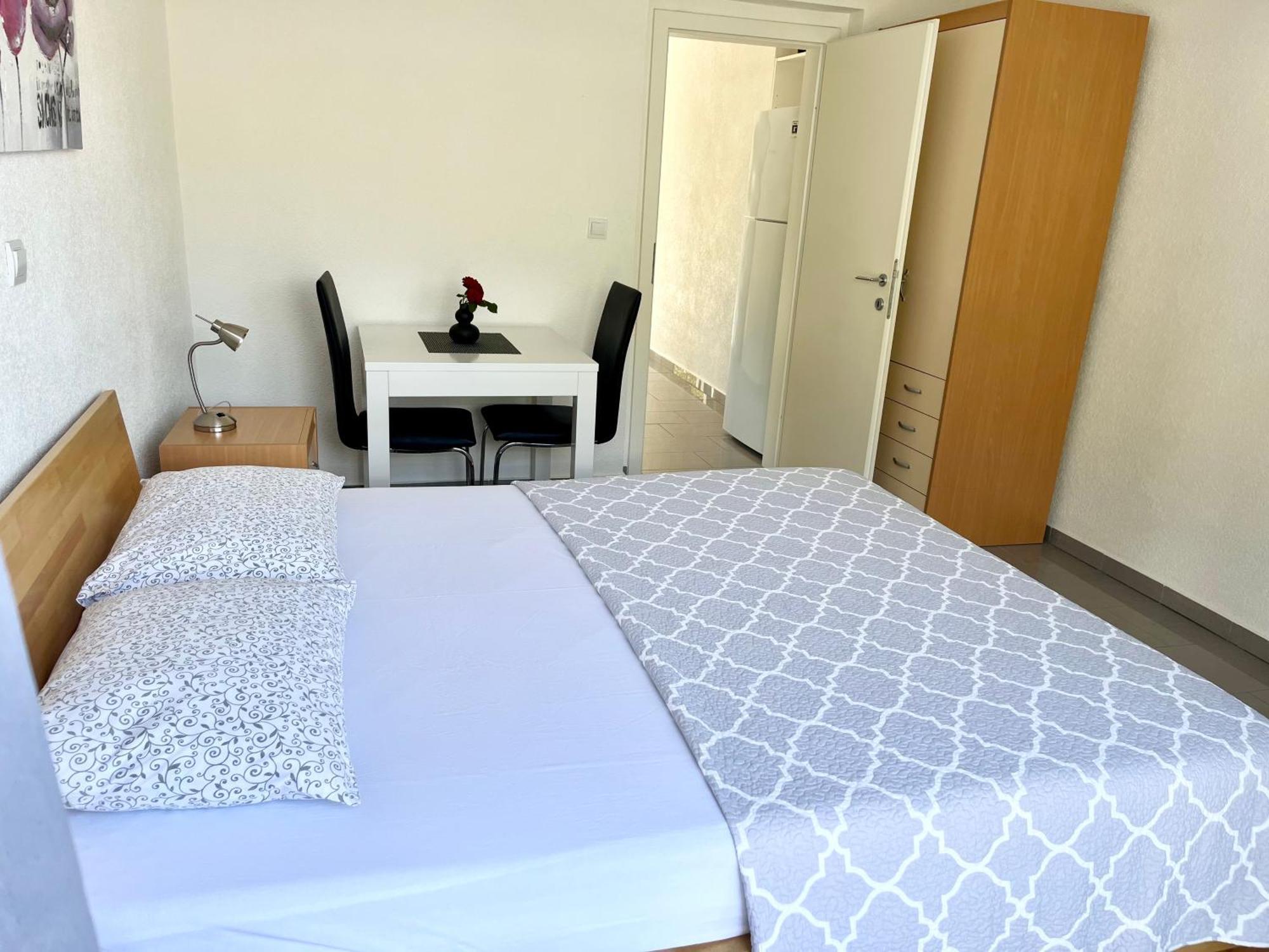 Paradise Apartments Gdinj Extérieur photo