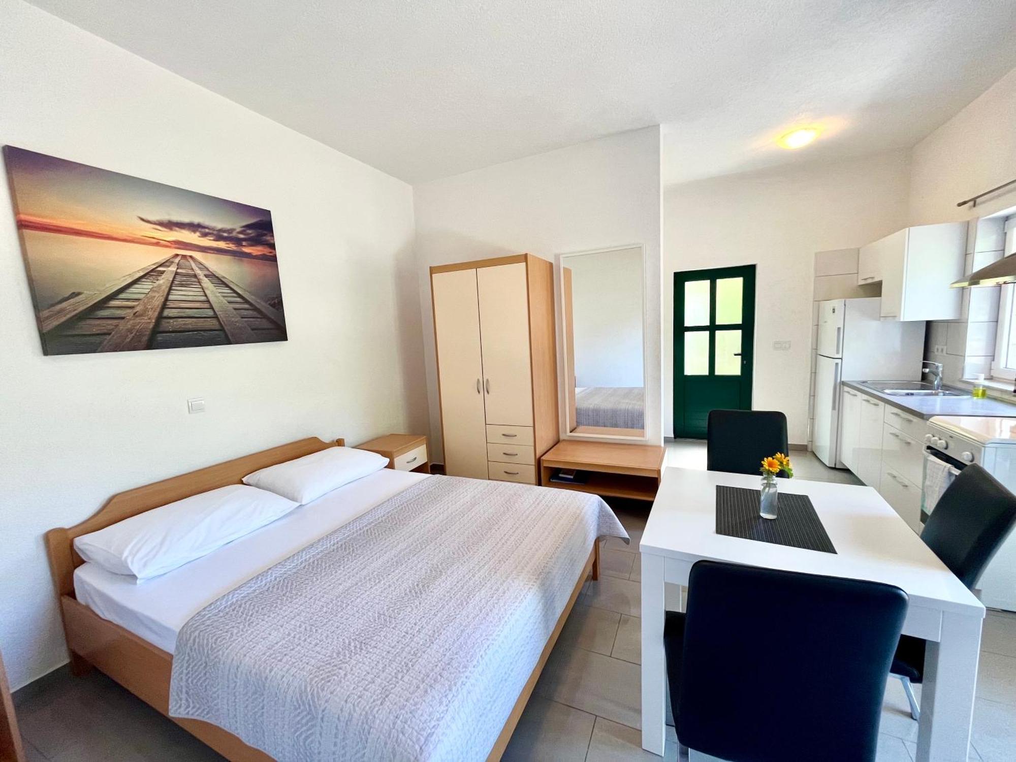 Paradise Apartments Gdinj Extérieur photo